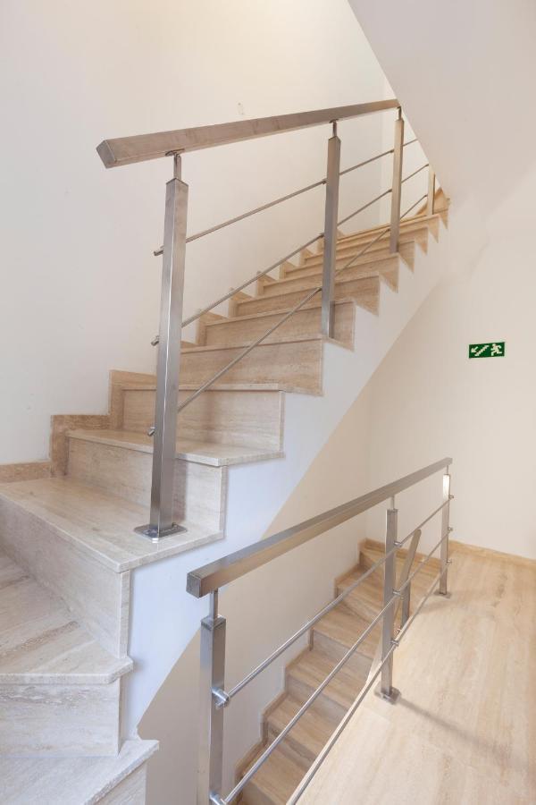 Fl56 - New 3Storey House - Private Entrance & Roof Il Furjana Bagian luar foto
