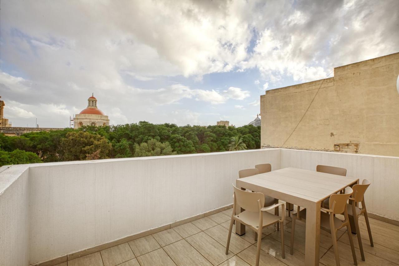 Fl56 - New 3Storey House - Private Entrance & Roof Il Furjana Bagian luar foto
